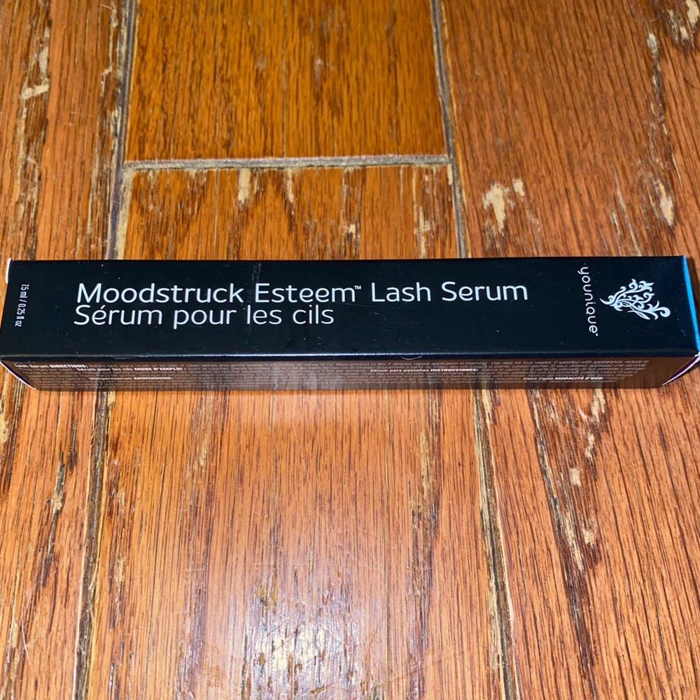 Younique Moodstruck Esteem Lash Serum